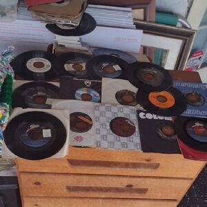 Assorted Vinyl 33&1/3 Records (14)Collection